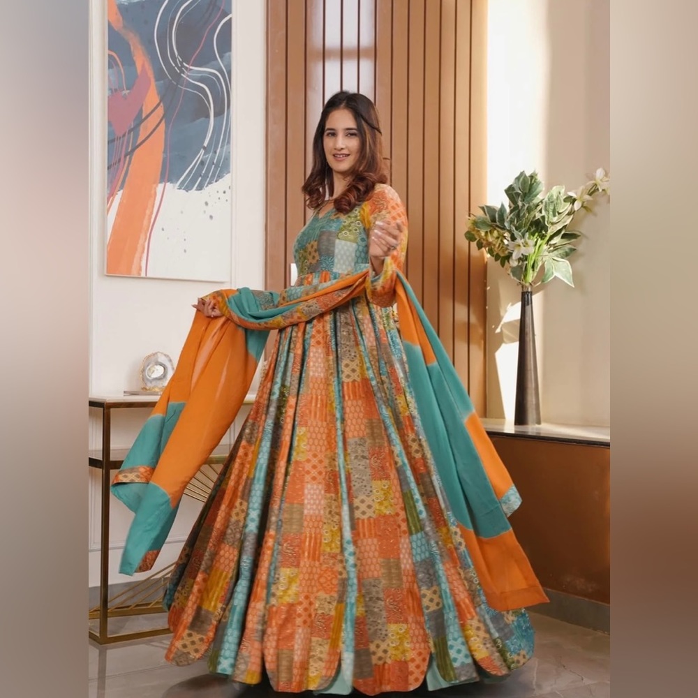 Anarkali set. Lehenga. Salwaar kameez